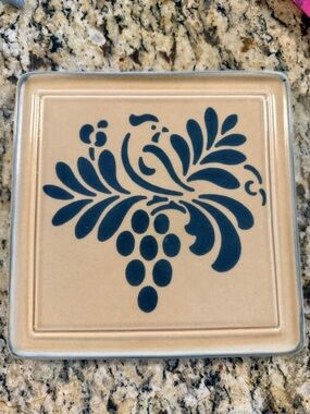 Vintage 1970s Pfaltzgraff Folk Art 7.5 inch Trivet